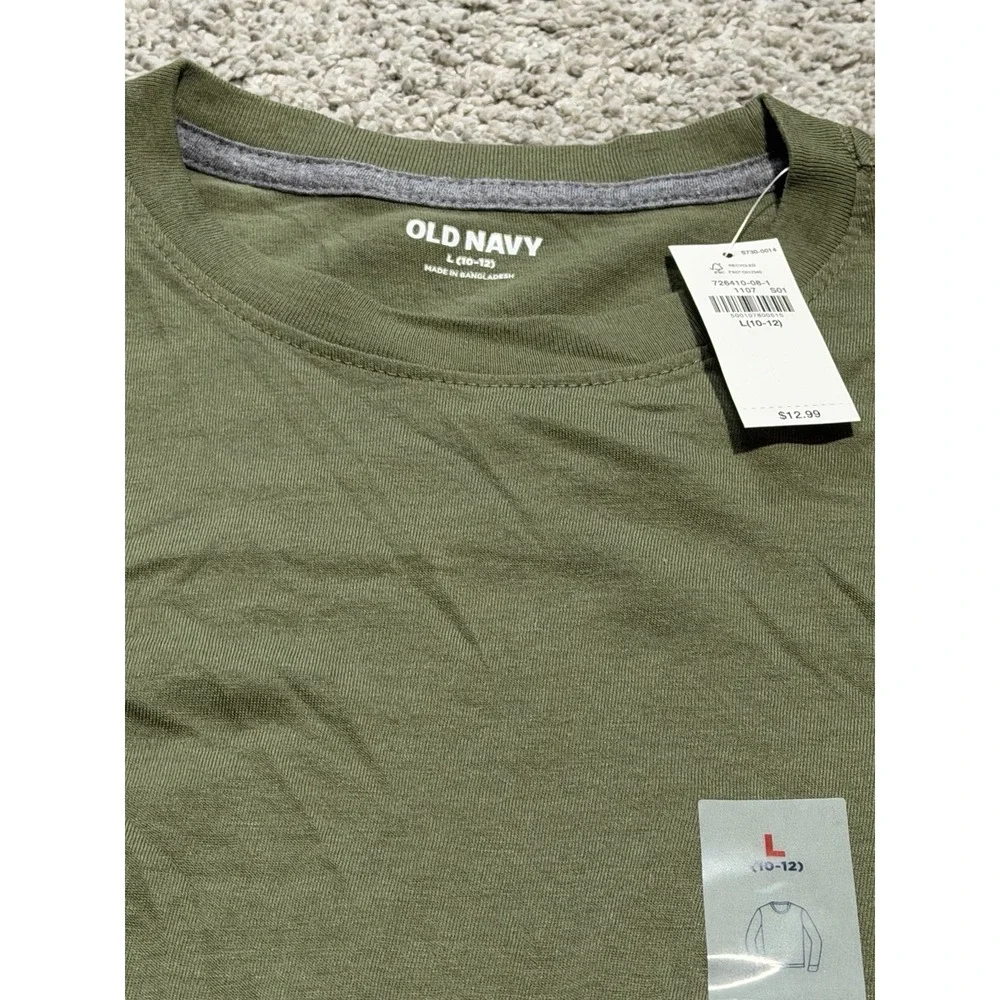 NWT Old Navy Boys Size L (10-12)  Green Color Long Sleeve Crew Neck